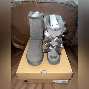 UGG Bailey Bow II